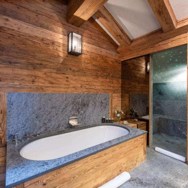 Mountain Escape Apartment Easy Access & Private Parking - Apartment - 8