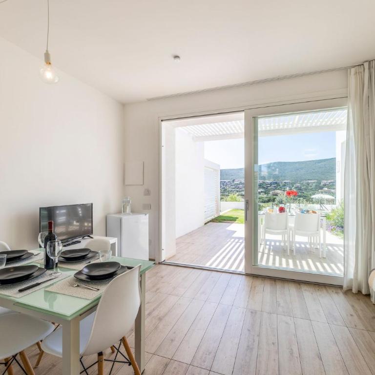 Stunning Capo Falcone Charming Superior Apartments 1 bedroom sleeps 4 persons - Appartamento - 88