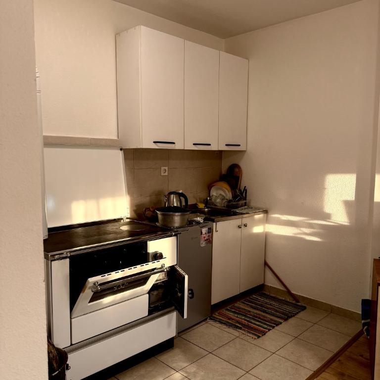 Sunset Podvelezje - One-Bedroom House - 2