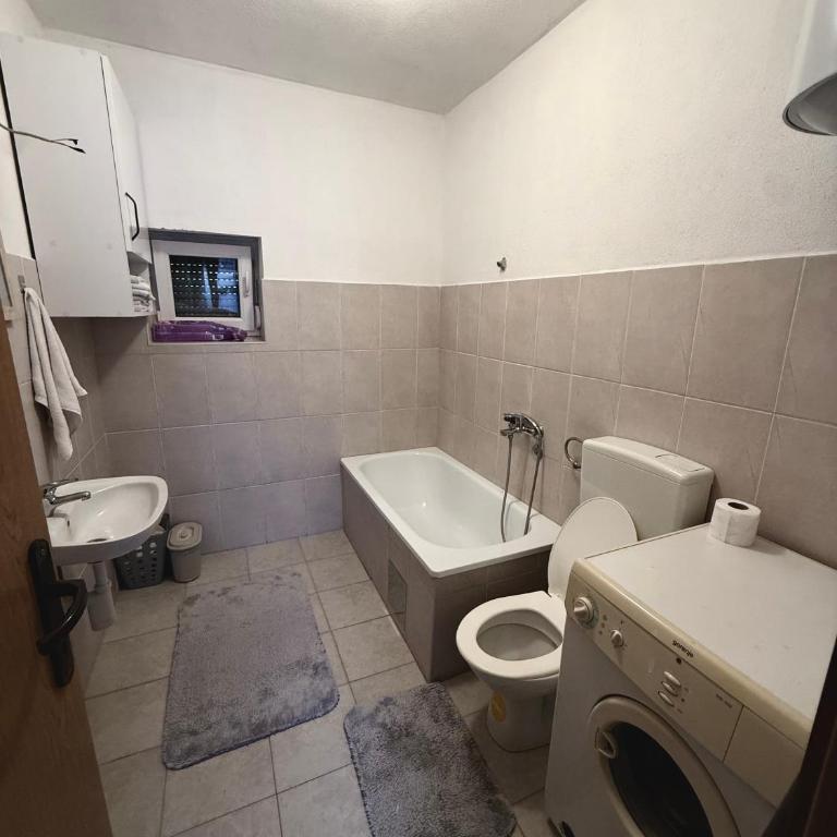 Sunset Podvelezje - One-Bedroom House - 4