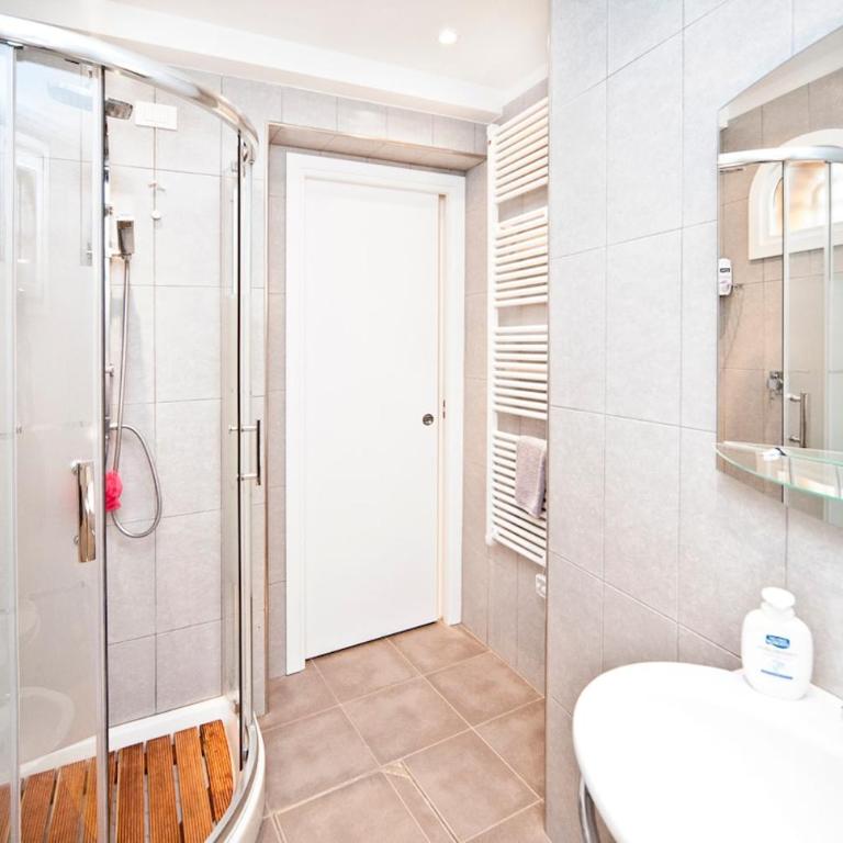Rialto - bright roof studio - One-Bedroom Apartment - 3