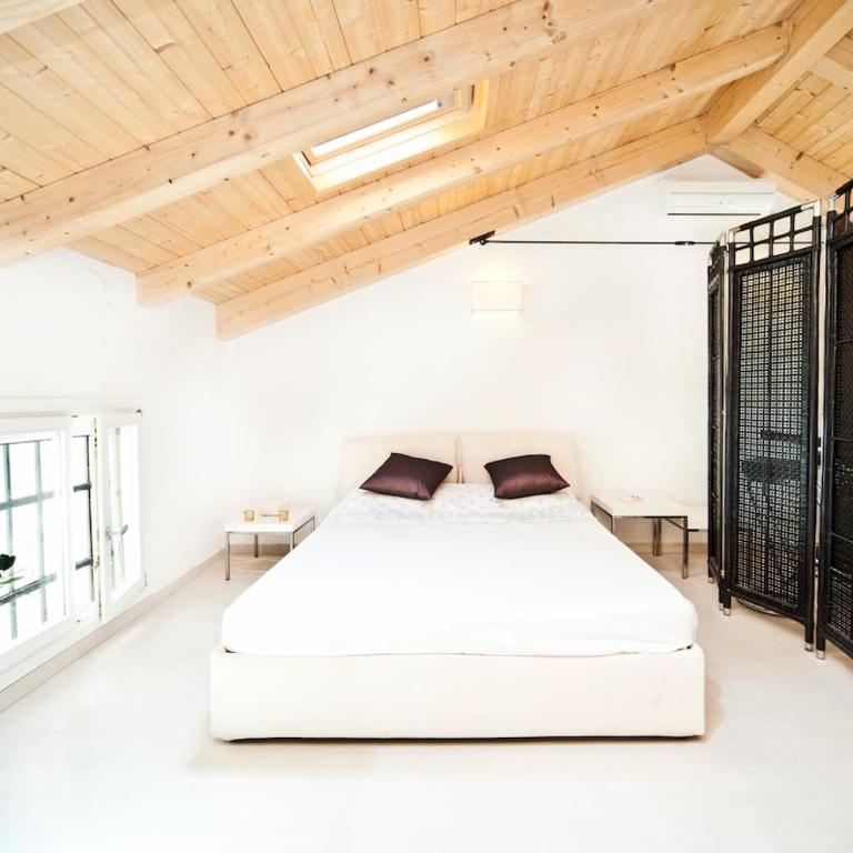 Rialto - bright roof studio - One-Bedroom Apartment - 10