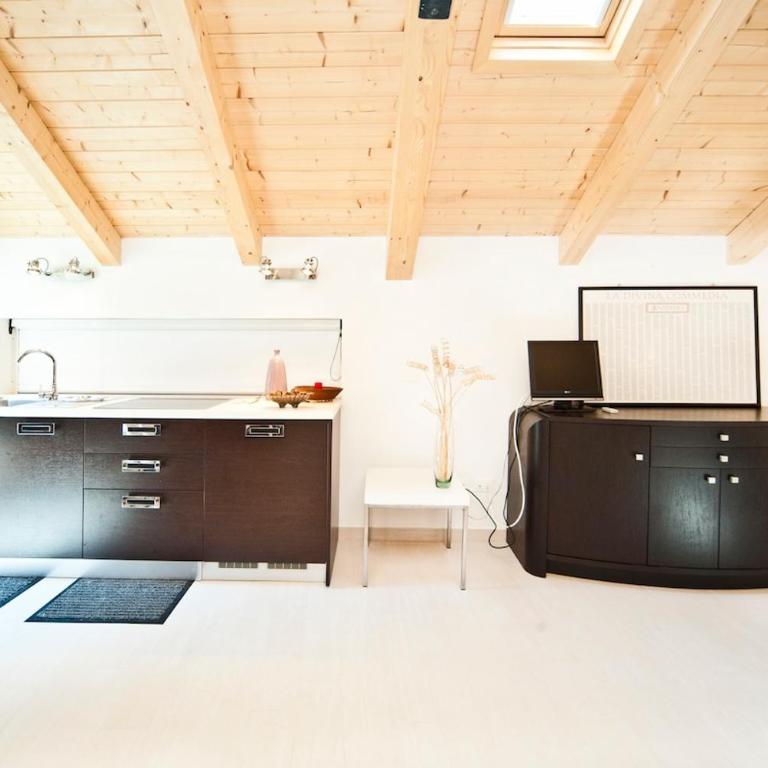 Rialto - bright roof studio - One-Bedroom Apartment - 12