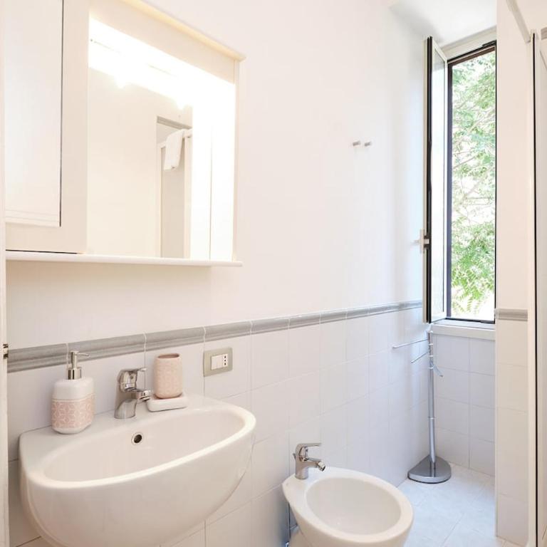 Domus Alberone - Appartamento con 3 Camere da Letto - 2