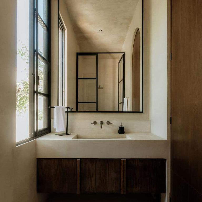 Villa Casa Colina Award Winning Villa 2 Pools Butler Sleeps 14 - Villa - 26