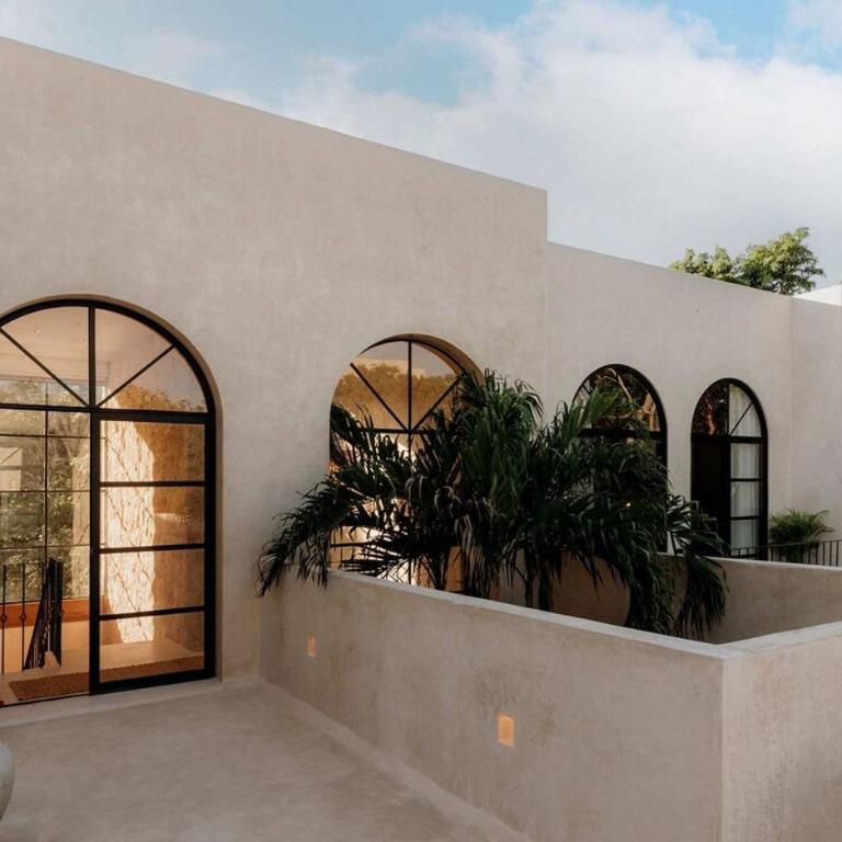 Villa Casa Colina Award Winning Villa 2 Pools Butler Sleeps 14 - Villa - 35