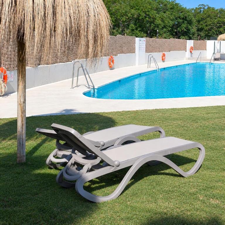 Golden Hour Costa del Sol -Steps from the Beach, Pool & Free Parking - Appartamento con 2 Camere da Letto - 3