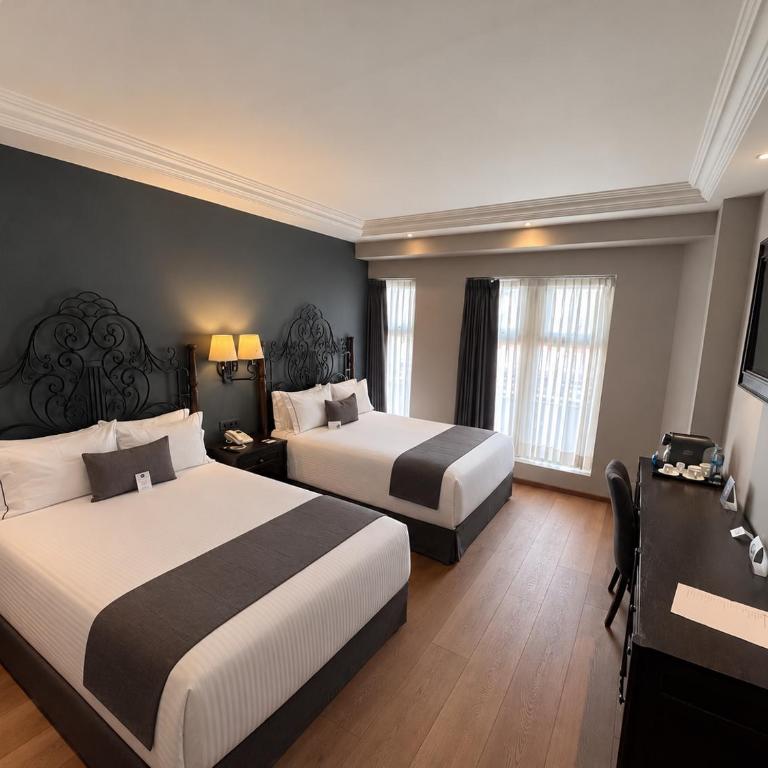 Zócalo Central - Family Double Room - 5