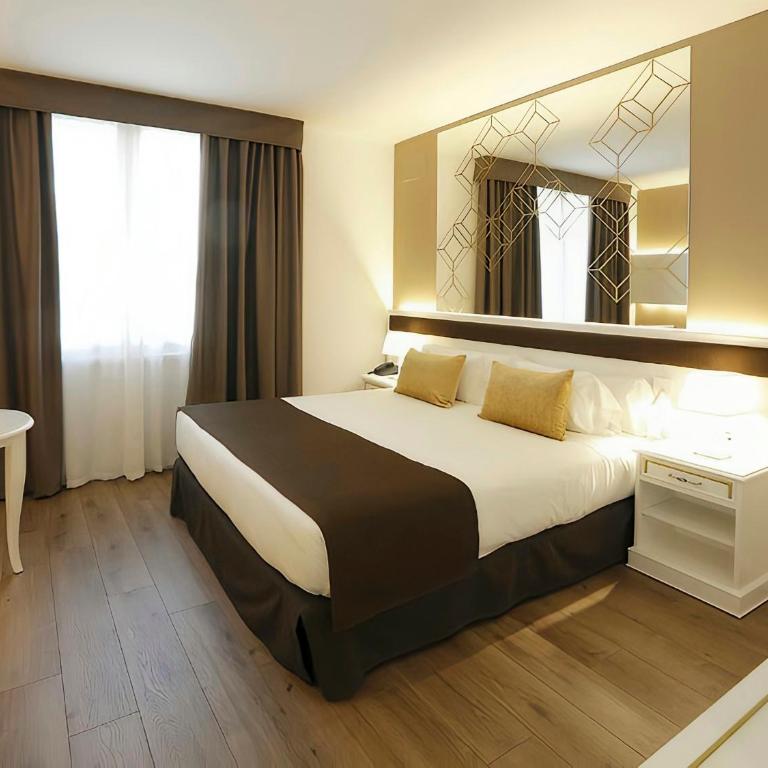 Sercotel Alfonso XIII - Habitación Deluxe con cama extragrande - 4