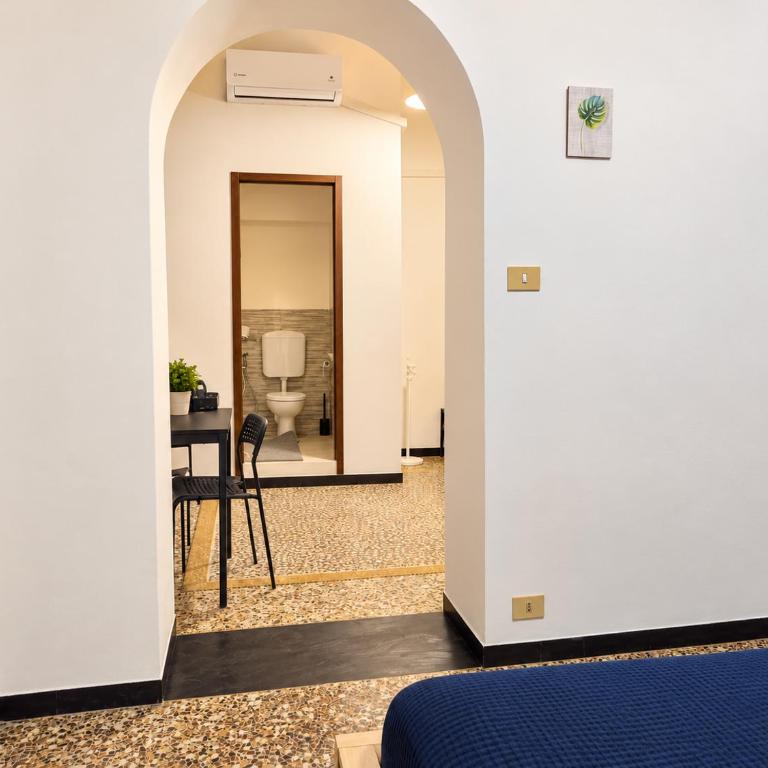 Parvin House - Chambre Triple avec Salle de Bains Privative - 9