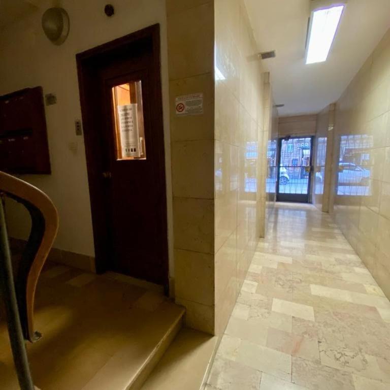 Old Bridge Vasariano Uffizi - '60s Charm, Lift & Balcony - Appartamento con 1 Camera da Letto - 17