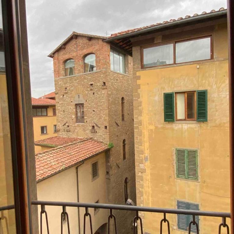 Old Bridge Vasariano Uffizi - '60s Charm, Lift & Balcony - Appartamento con 1 Camera da Letto - 13
