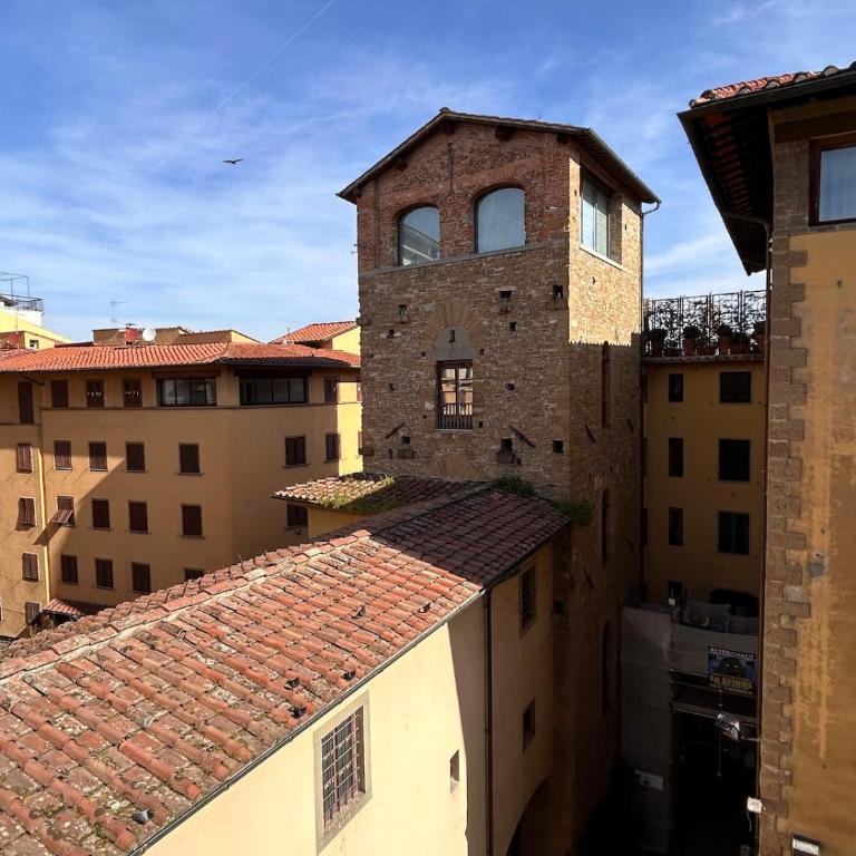 Old Bridge Vasariano Uffizi - '60s Charm, Lift & Balcony - Appartamento con 1 Camera da Letto - 18