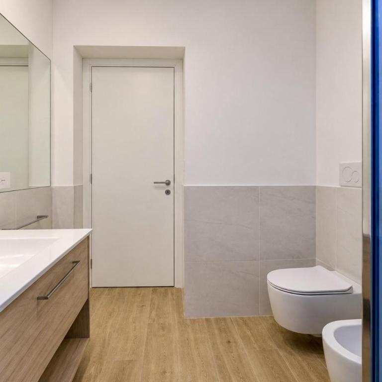 Modern & Elegant by NDP rent - Apartment - 9