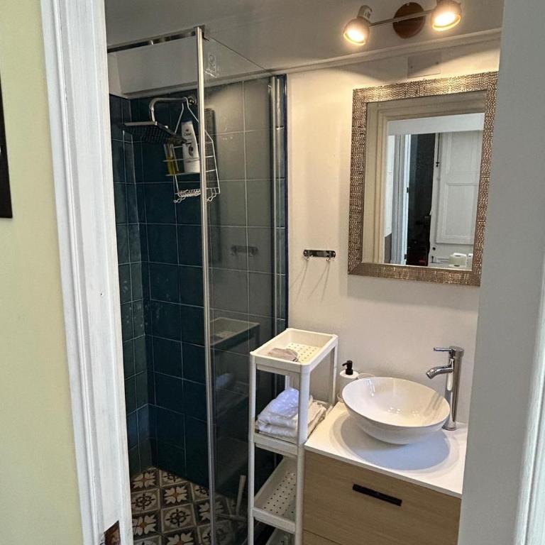 Studio in a heritage home in the Yungay neighborhood - Apartamento de 2 dormitorios - 3