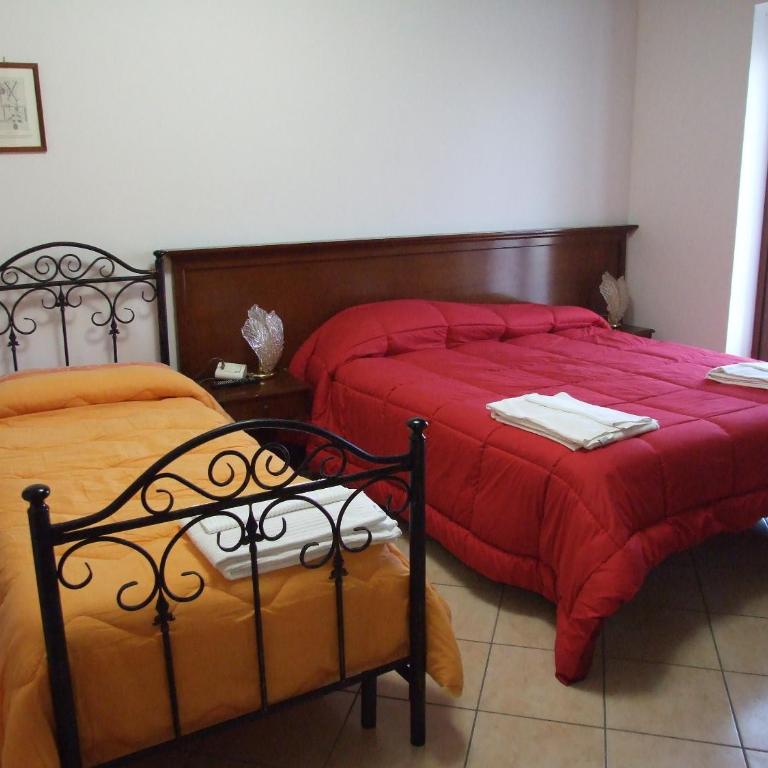 Agriturismo Il Marrugio - Camera Tripla Comfort con Doccia - 3