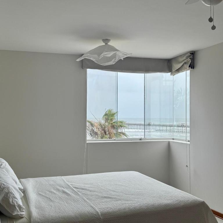Brand-New Beachfront Luxury at Malecon Seoane Pimentel - Two-Bedroom Apartment - 34