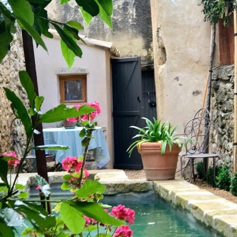 Heated Pool Apartment in Uzes - Appartement 3 Chambres - 19