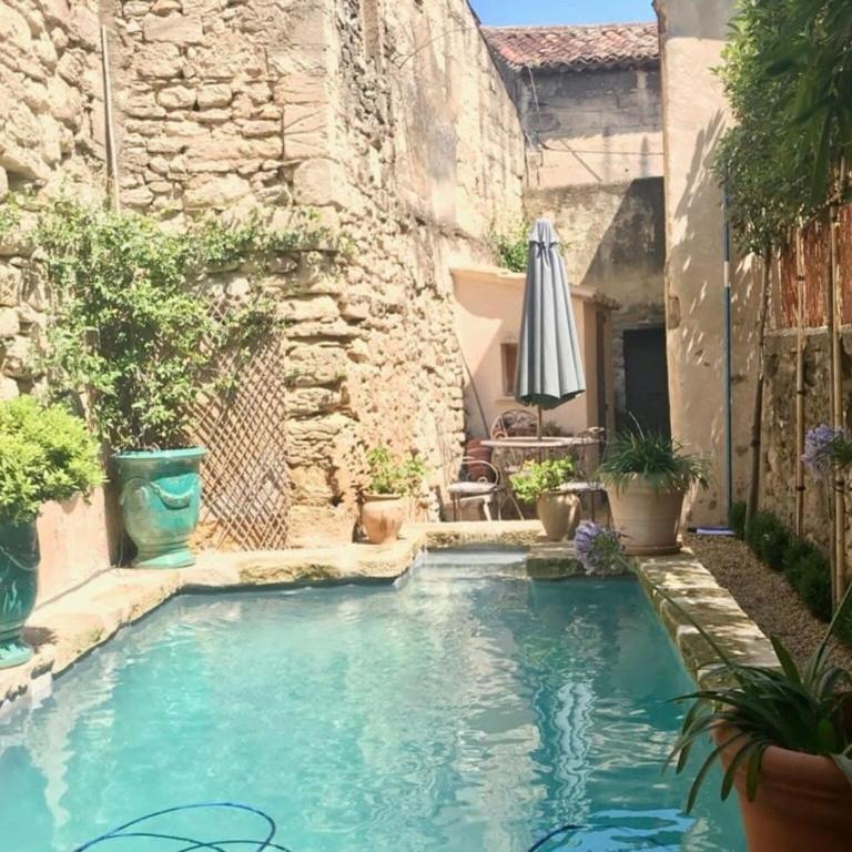 Heated Pool Apartment in Uzes - Appartement 3 Chambres - 1