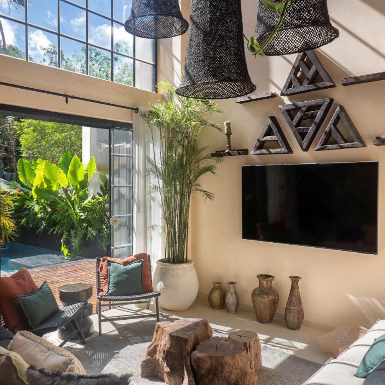 Majestic 5BR Villa - Rooftop Jacuzzi and Concierge in Tulum - Villa - 17