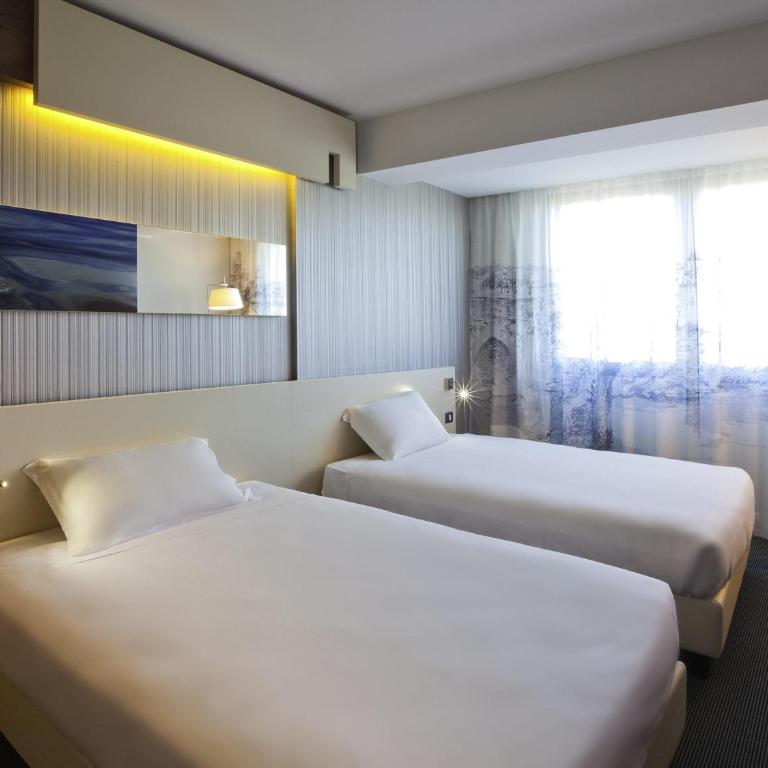 Ibis Styles Roma Eur - Camera Superior con 2 Letti alla Francese - 4