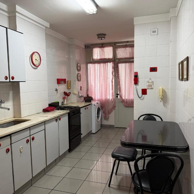 Depto con Amplia Terraza frente a Playa Grande en Edificio Premiado - Apartamento de 3 dormitorios con vistas al mar - 20