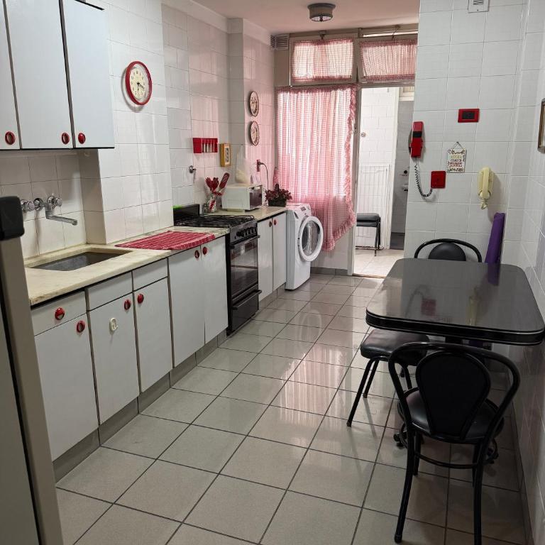 Depto con Amplia Terraza frente a Playa Grande en Edificio Premiado - Apartamento de 3 dormitorios con vistas al mar - 11