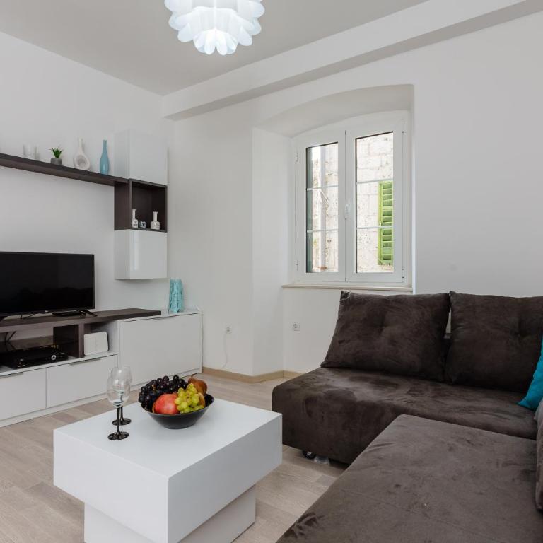Old Town Summer Apartment - Two-Bedroom Apartment - 5