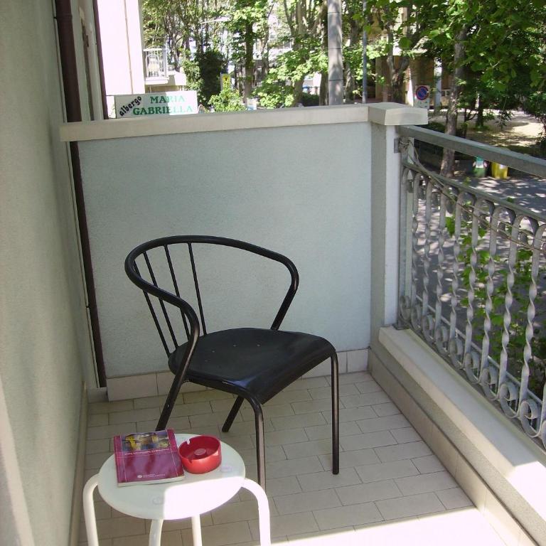 Albergo Maria Gabriella - Camera Matrimoniale/Doppia con Letti Singoli con Balcone - 10