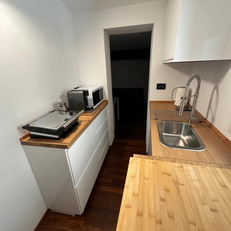 Palazzo Minghetti via Oberdan 7 - Appartamento con 1 Camera da Letto - 20