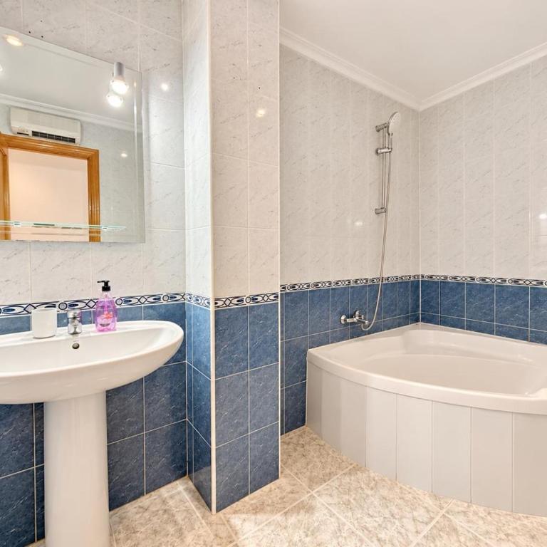 La Florida Acogedor apartamento de 2 dormitorios en Alicante by Turihome - Apartamento - 21
