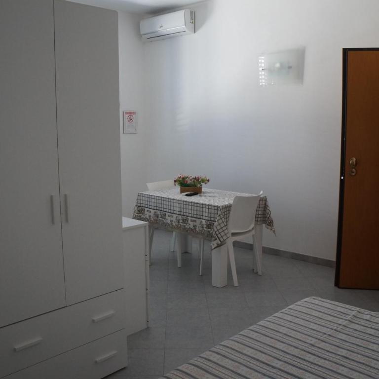 Appartamenti Via Venezia - Appartamento Monolocale con Vista Mare - 10