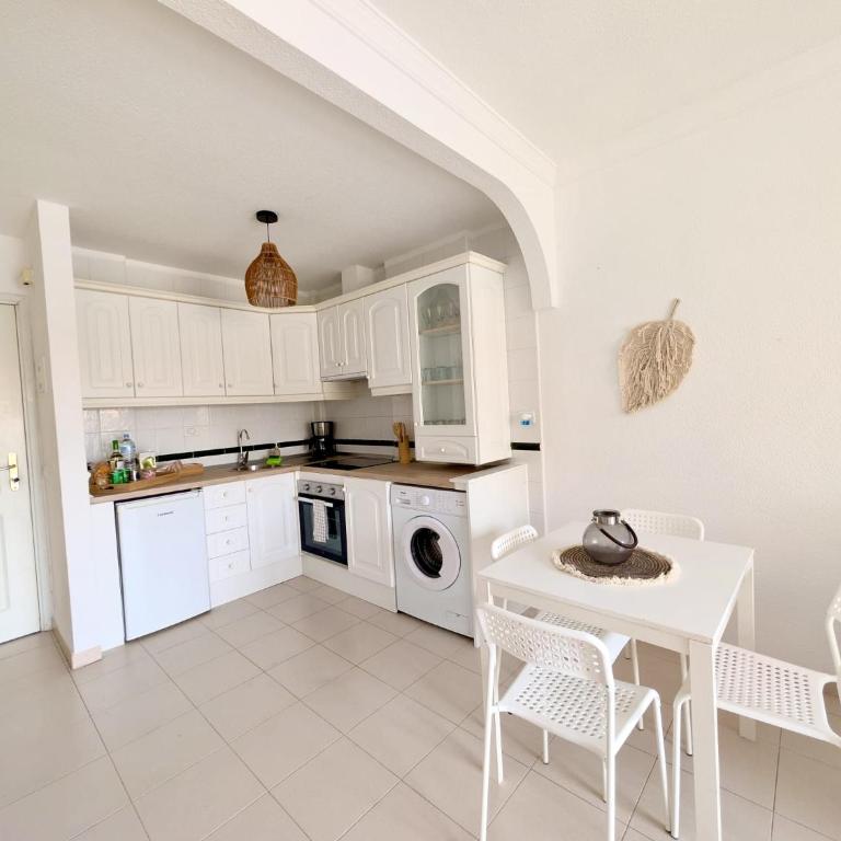 Sea and Pool Boho Suite By Deihu Experiences - One-Bedroom Premium Apartment with Ocean View - 6