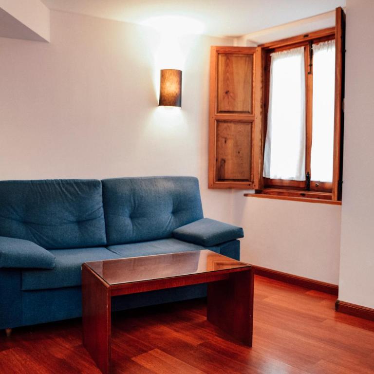 Hotel Santa Isabel - Habitación Doble Superior con vistas a la catedral - 2 camas - 4
