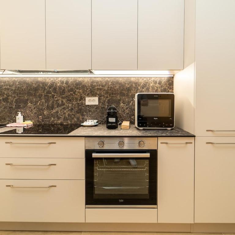 Bright apartment 100 meters from the Cathedral - Apartment mit 1 Schlafzimmer - 25