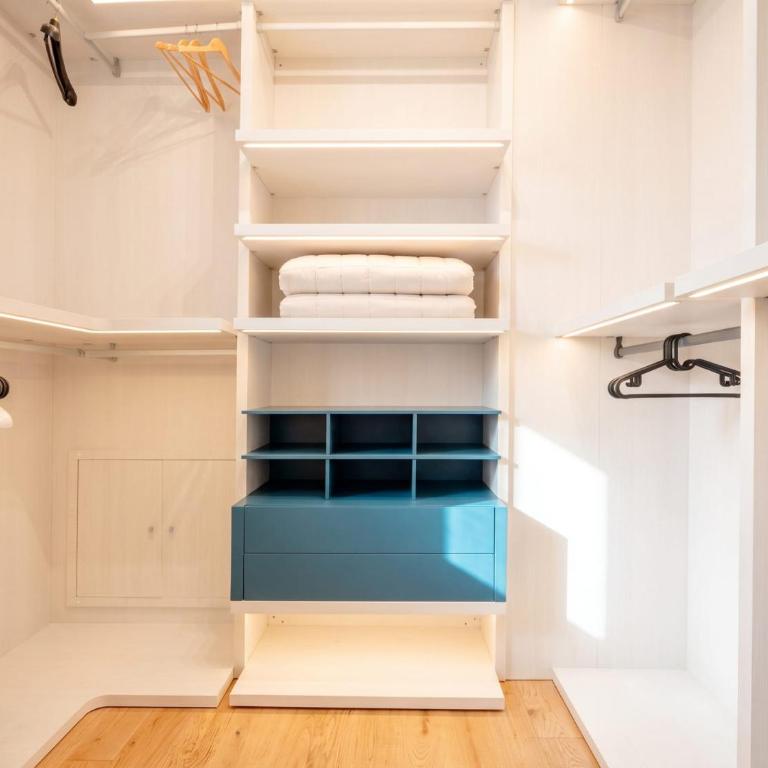 Flaviro-Large Modern Accommodation with Parking - Appartamento - 14