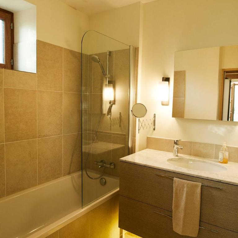 Historic Uzes Townhouse Balcony and Terrace - Casa Vacanze - 8