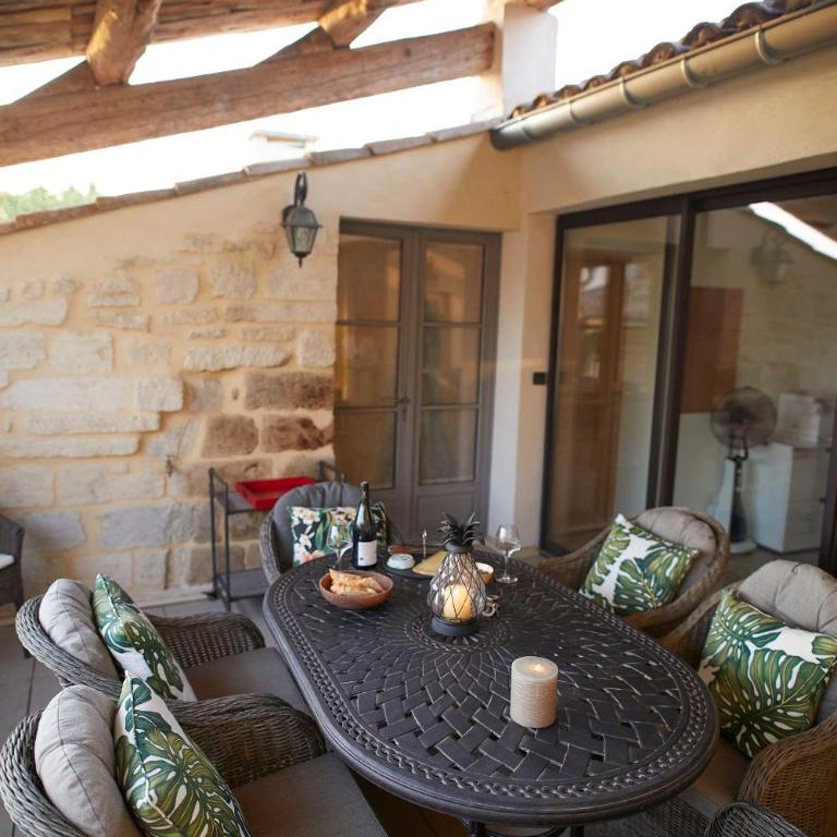 Historic Uzes Townhouse Balcony and Terrace - Casa Vacanze - 12