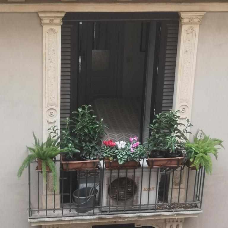 House Vintage - Double Room with Private External Bathroom - 19
