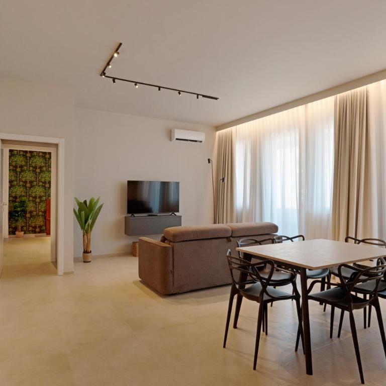 Corso Sicilia 111 - Deluxe Family Suite - 4