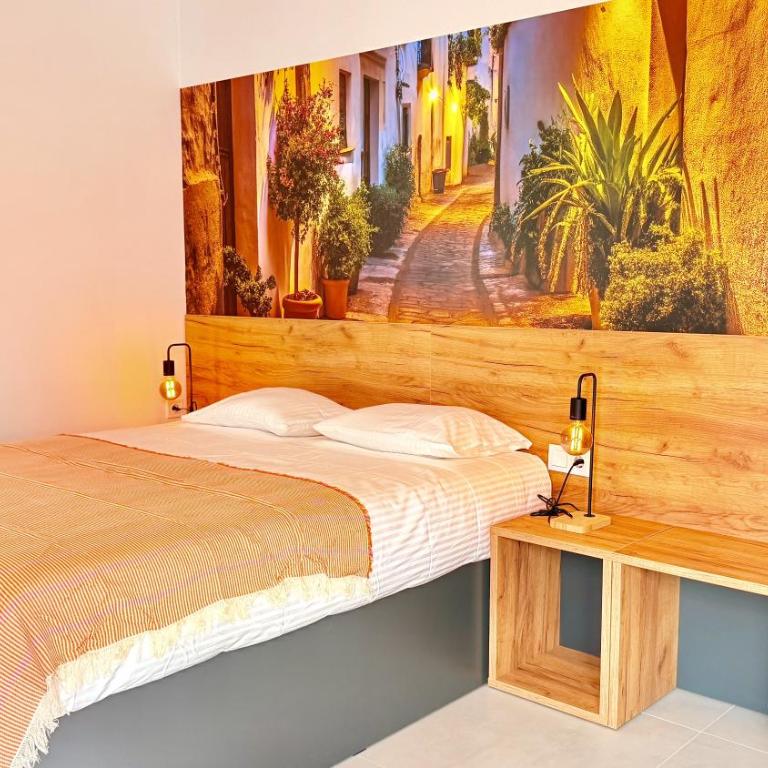Casares Plaza Guest House City Center - Habitación Doble con balcón - 3