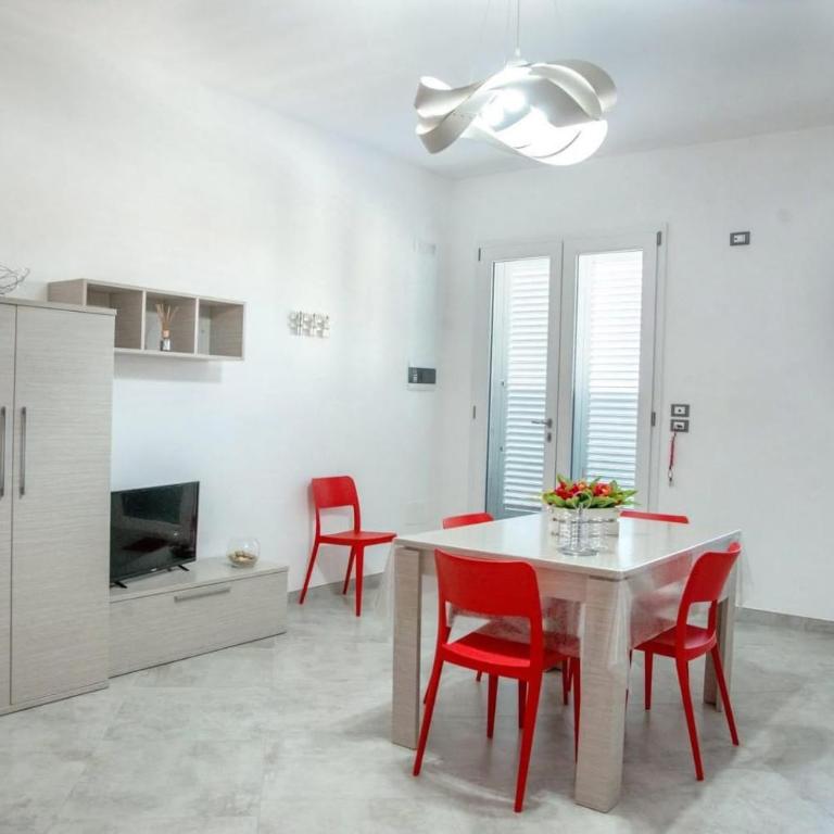 Case Vacanze Torre Lapillo Beach Apartments - Apartment - 2