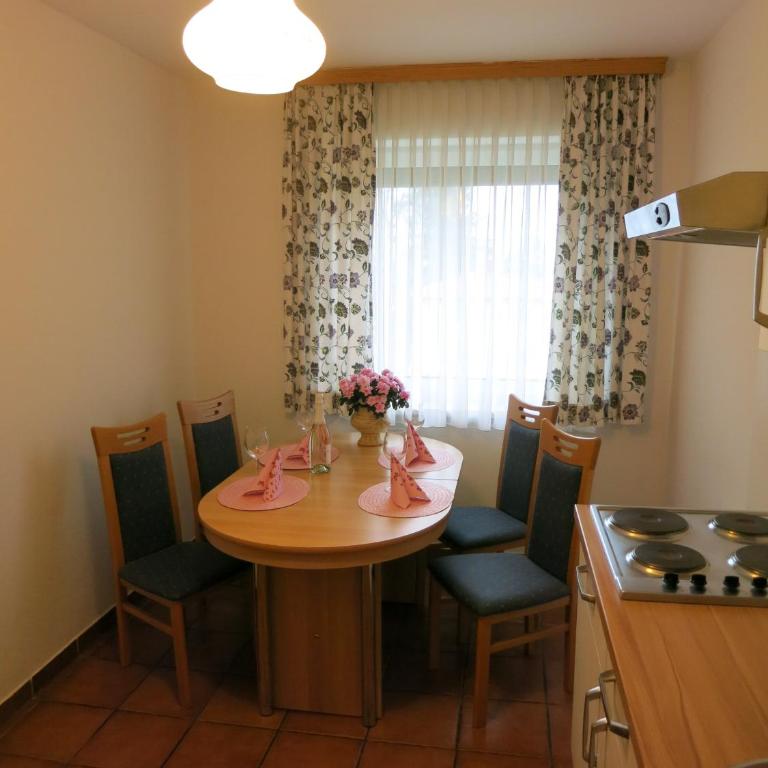 Ferienwohnungen Kremsbrucker - Apartment mit Terrasse - 8