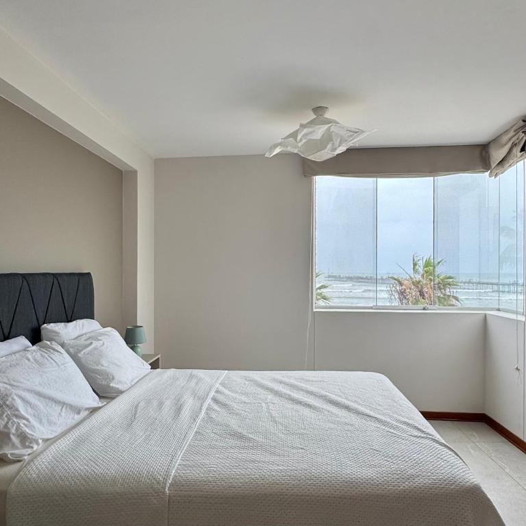 Brand-New Beachfront Luxury at Malecon Seoane Pimentel - Two-Bedroom Apartment - 44