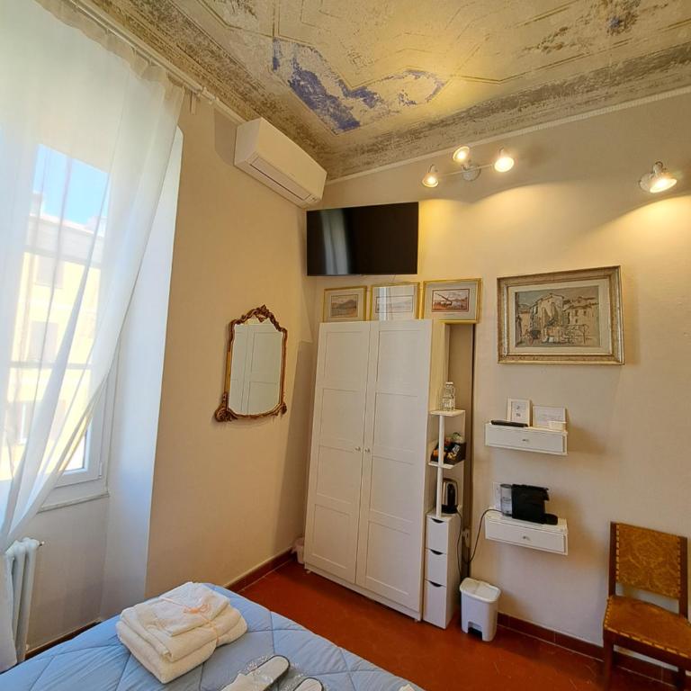 CAVOUR257 - Double Room with Private Bathroom - 19