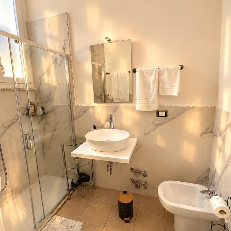 Statu-TO Apartment-Centro-Porta Susa-Self Check-in - Appartamento con 1 Camera da Letto - 4