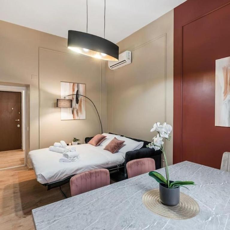 4 Bedrooms Luxury Jacuzzi - 10 min Metro to Colosseum - Apartment - 4