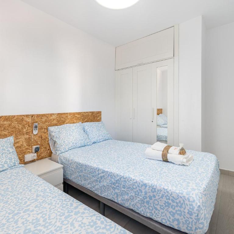 797 HOLIDAY RENTALS - Amplio piso cerca del mar en Naciones - Two-Bedroom Apartment - 16