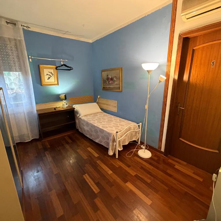 Souvenir de Venise - Two-Bedroom Apartment with Terrace - 6