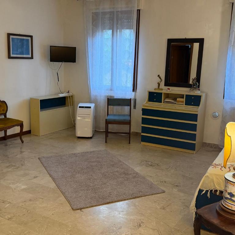 Souvenir de Venise - Two-Bedroom Apartment with Terrace - 15